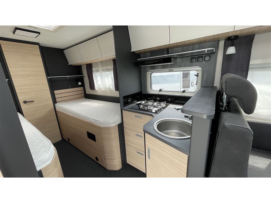 Hobby Optima De Luxe T70 E